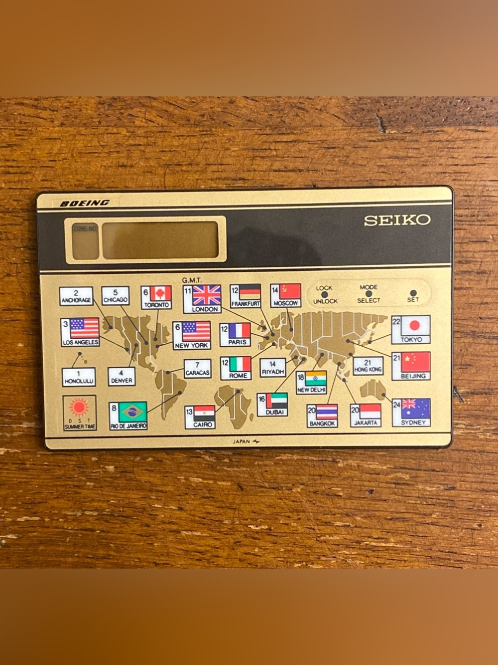 VTG Seiko World Time Card Clock YJ30-4001 Boeing Executive Travel Gold LCD